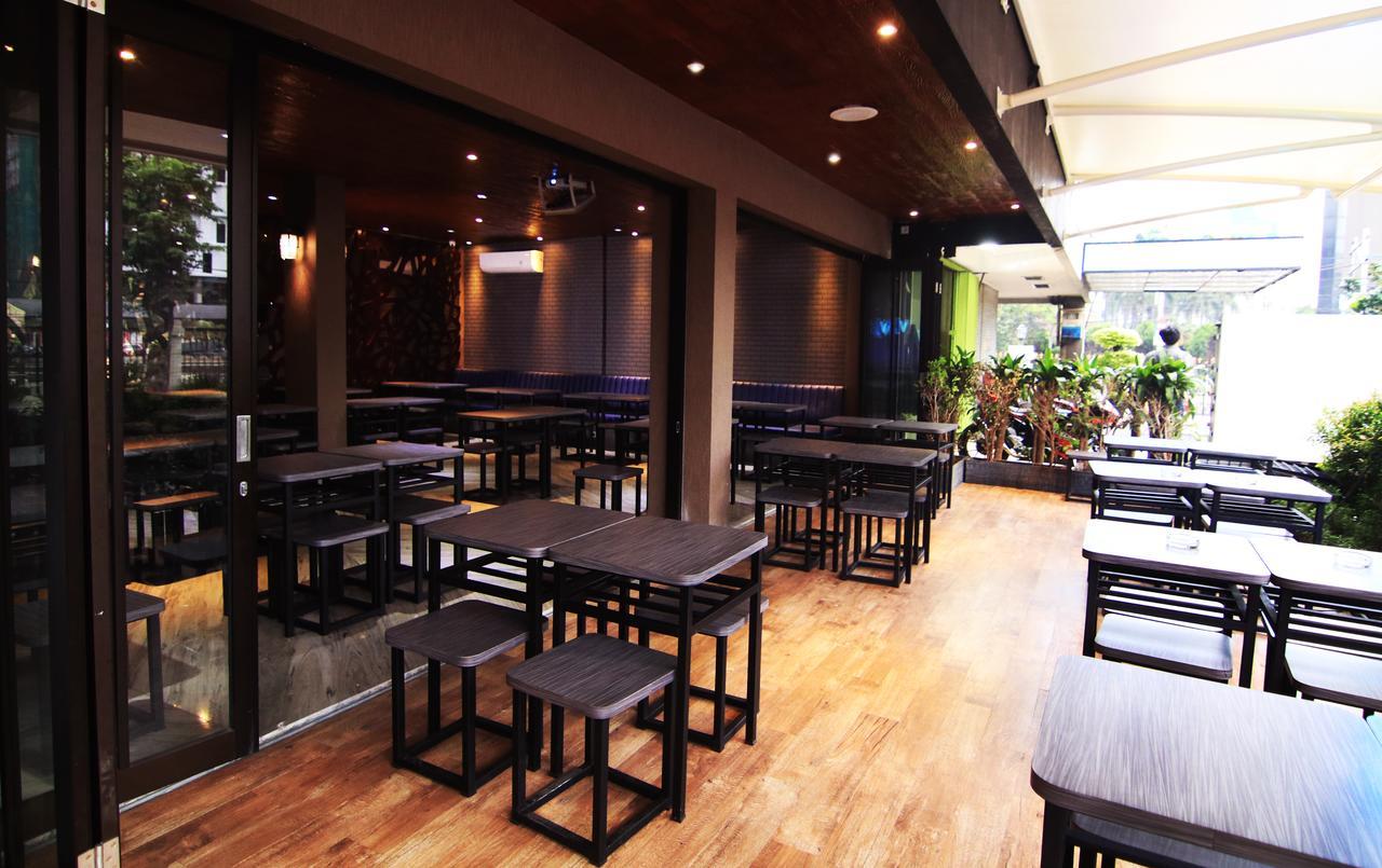 Shakti Hotel Yakarta Exterior foto